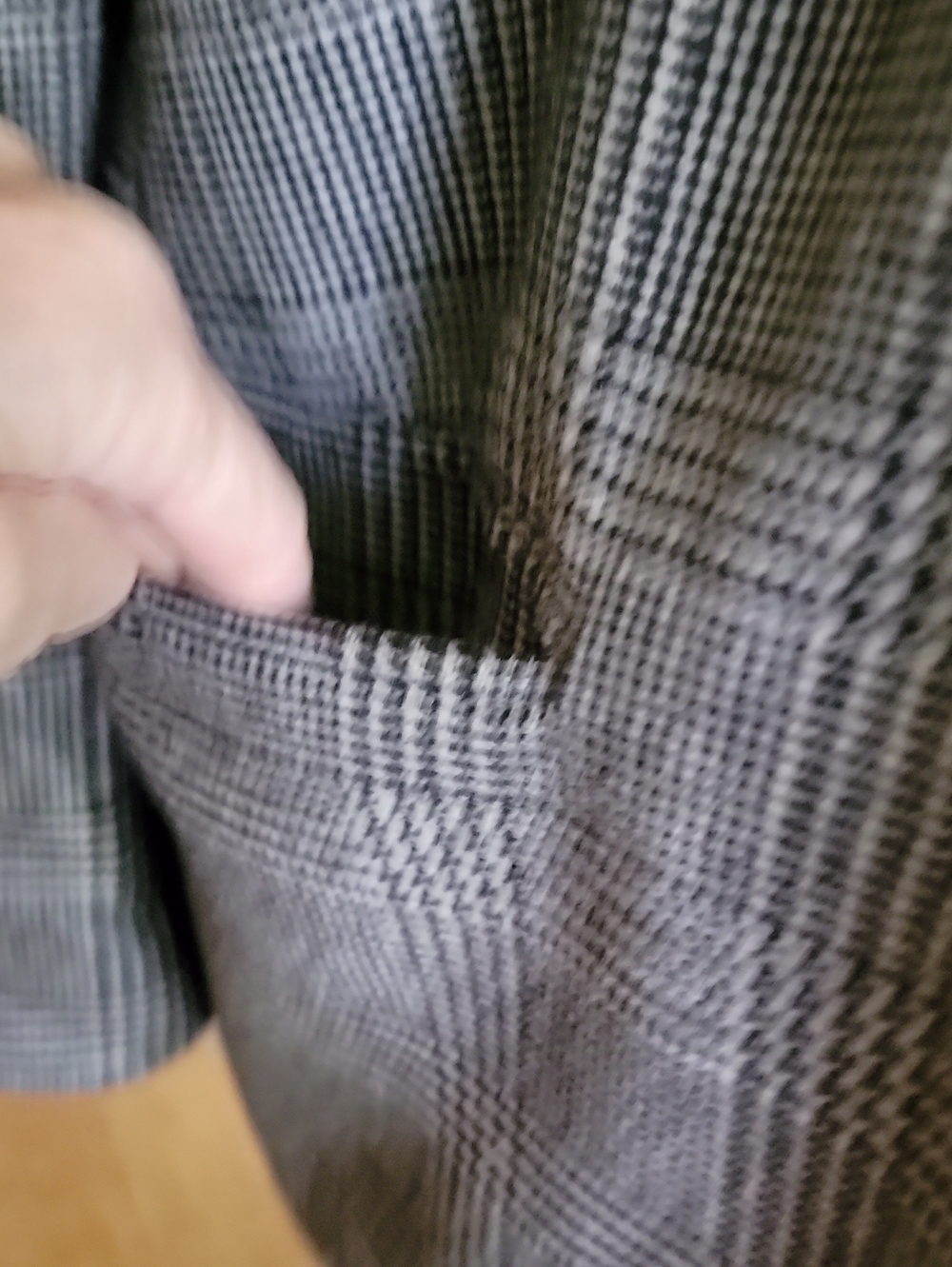 Everlane Black Button Detail Blazer - Picture 3 of 10